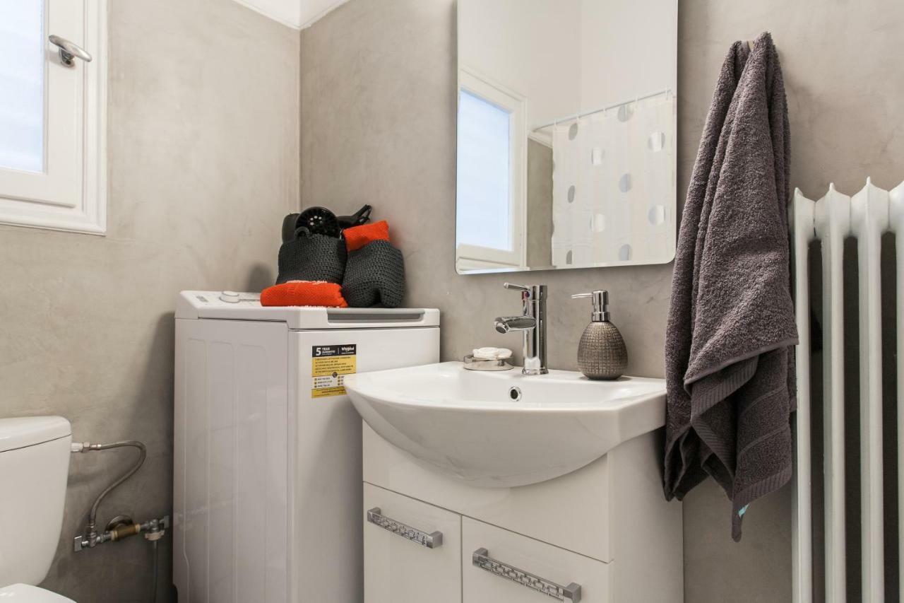 Private Central View Rooms In Apartment Near To Acropolis Metro Station Athene Buitenkant foto