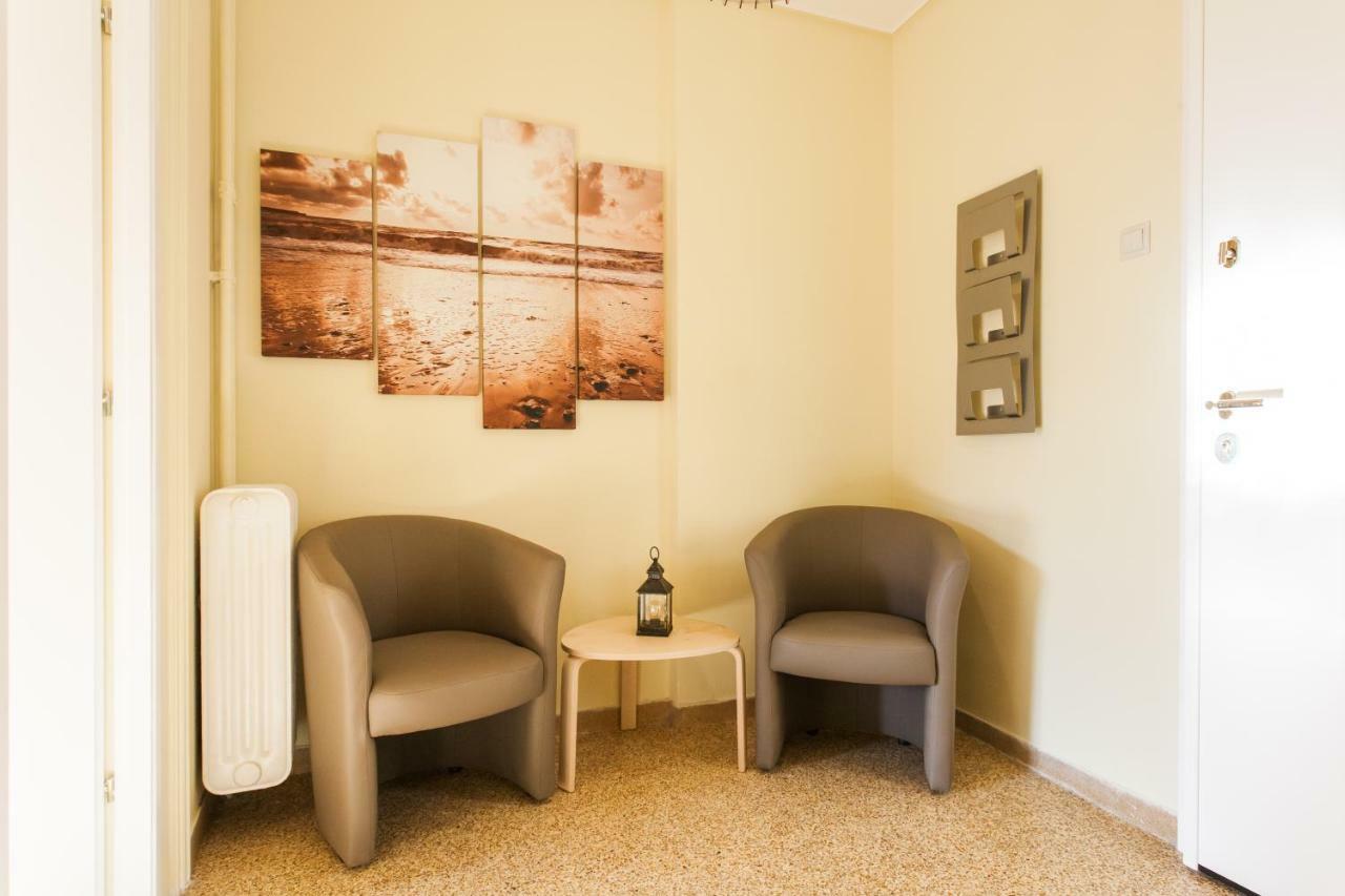 Private Central View Rooms In Apartment Near To Acropolis Metro Station Athene Buitenkant foto